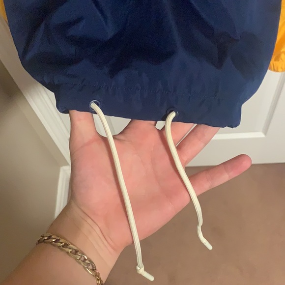 H&M rain jacket - Picture 5 of 6